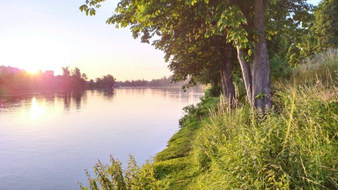 2020-06-29-10-26-16 Vltava v Praze
