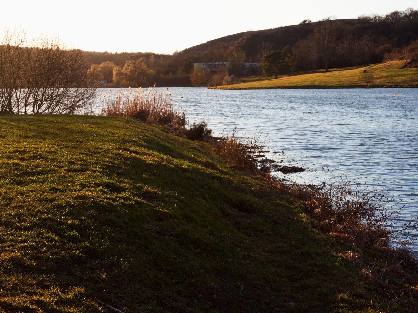 brzké jaro na přehradě