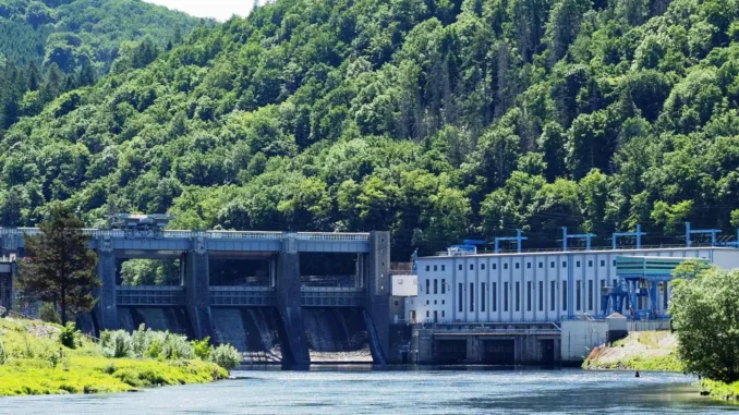 Stechovice_hraz Vltava 8A pod hrází