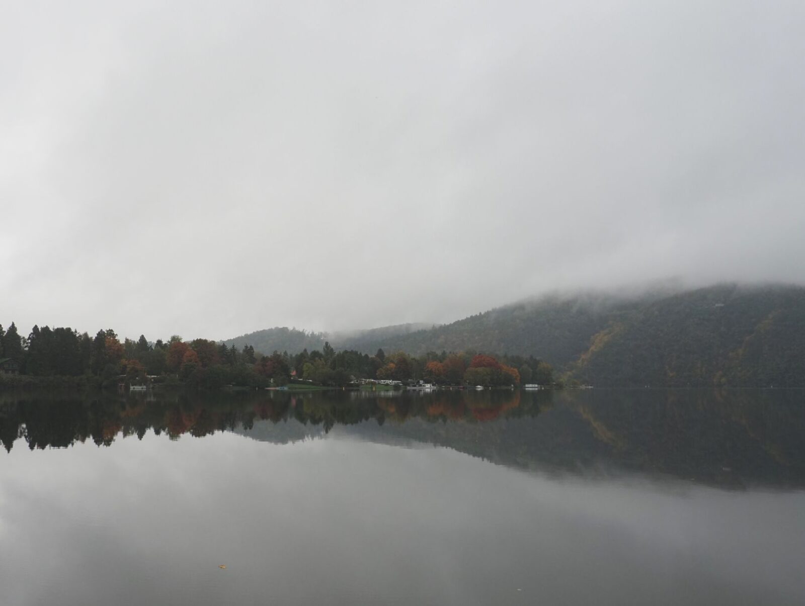 Podzimní ráno na Slapech,